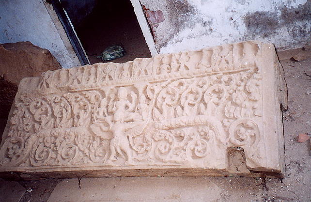A lintel at Wat Po Veal.